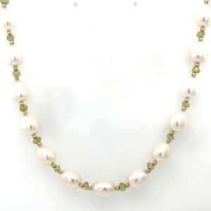 9ct fresh water pearls and peridot necklace